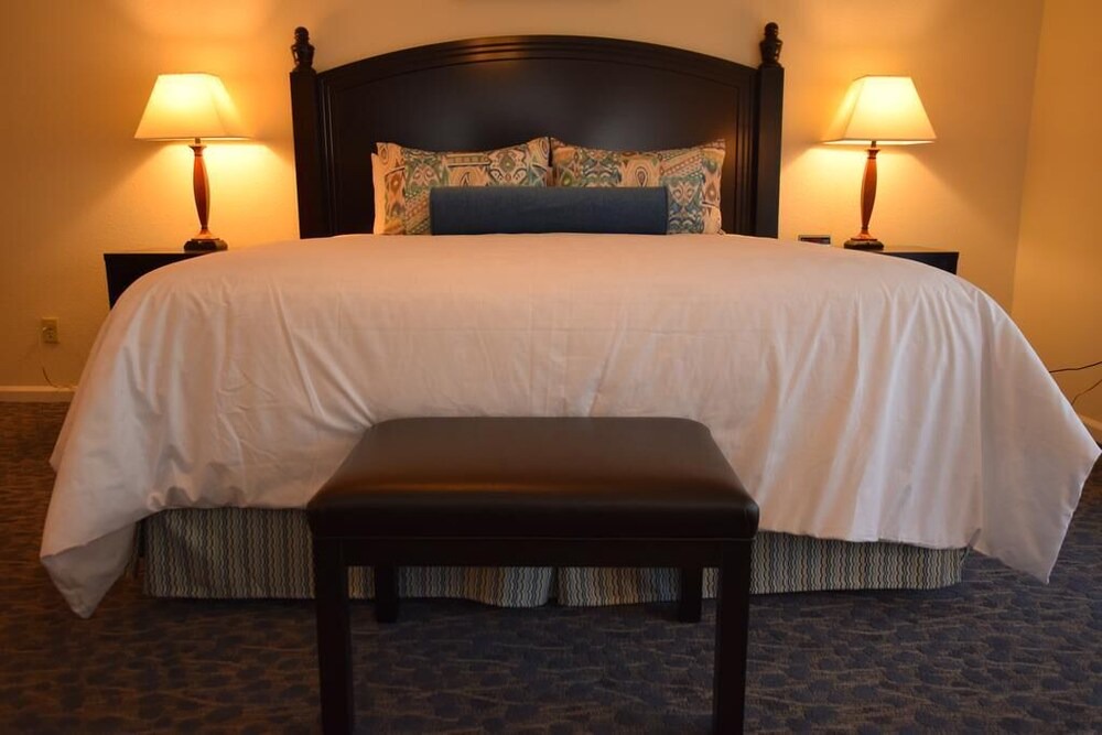 Photo of Bedroom in San Diego Country Estates
