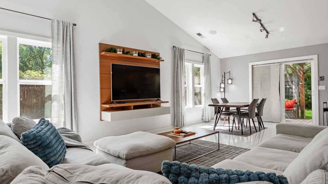 Photo of Livingroom in Chico