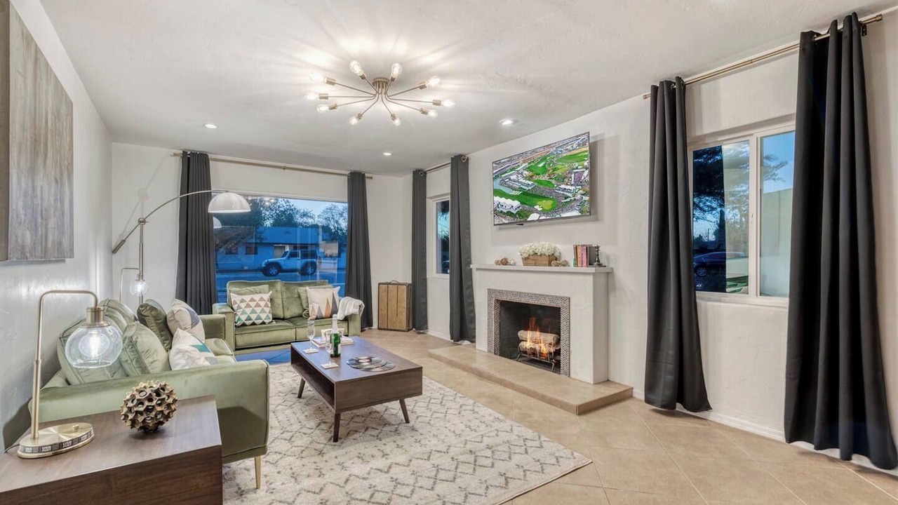 Photo of Livingroom in Truman Terrace
