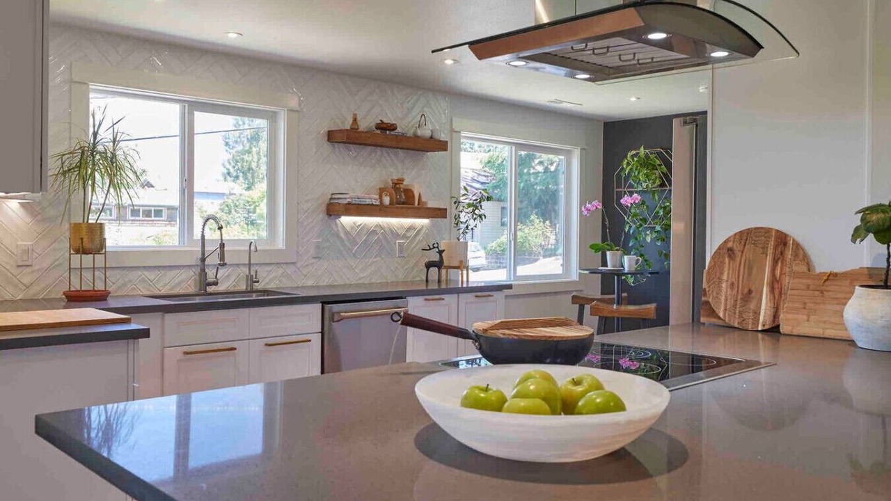 Photo of Kitchen in Amazon