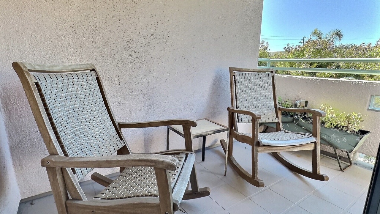 Photo of Patio Balcony in Shell Beach