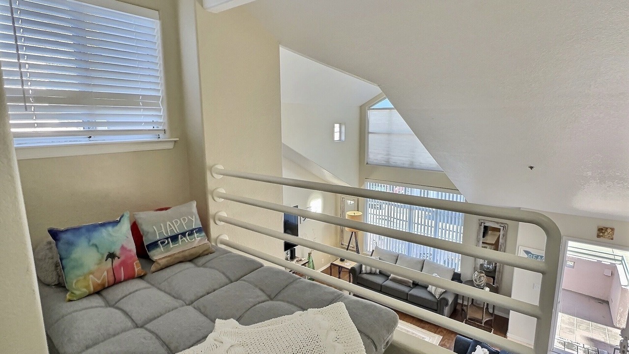 Photo of Livingroom in Shell Beach