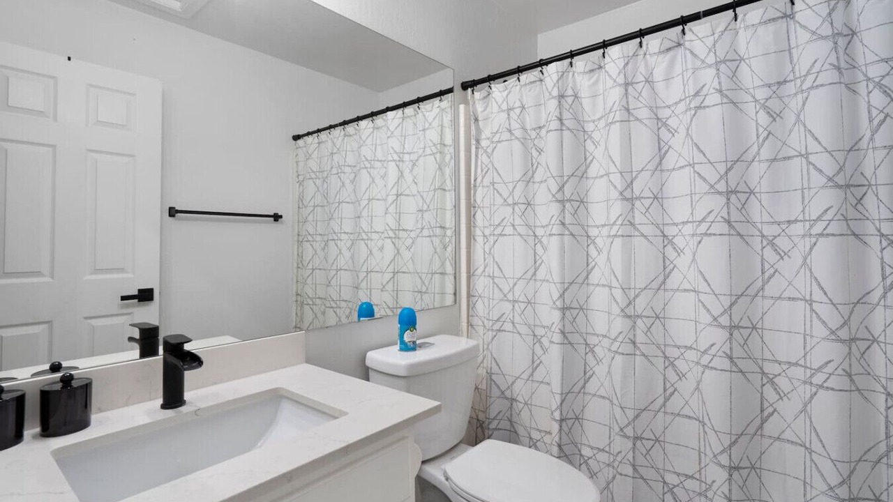Photo of Bathroom in Palm Valley