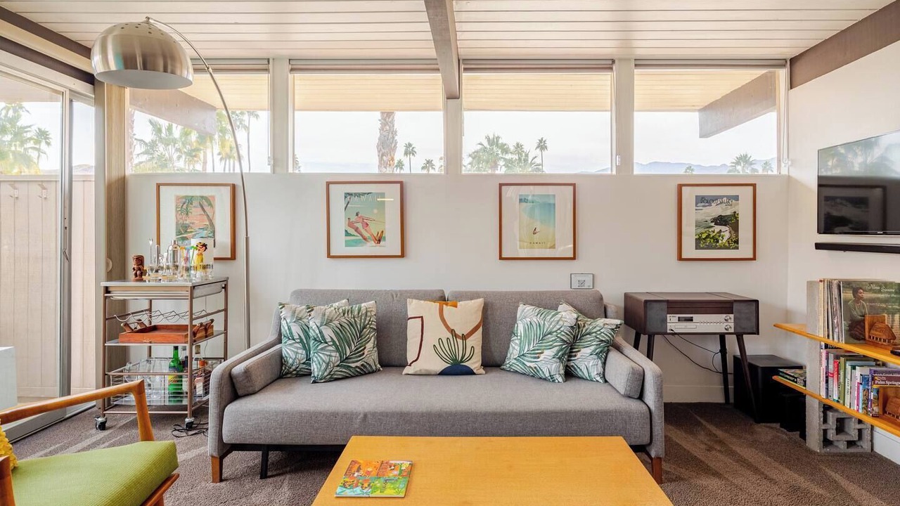 Photo of Livingroom in Twin Palms
