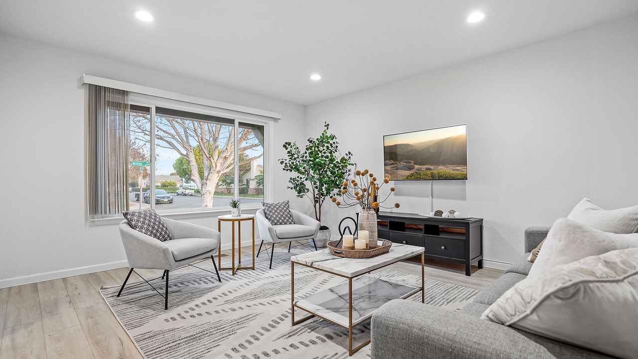 Photo of Livingroom in Centerville