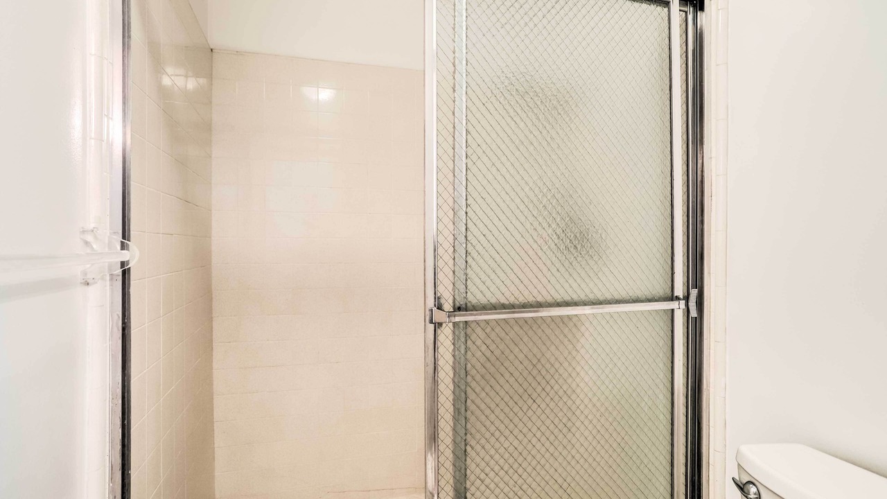 Photo of Bathroom in Araby