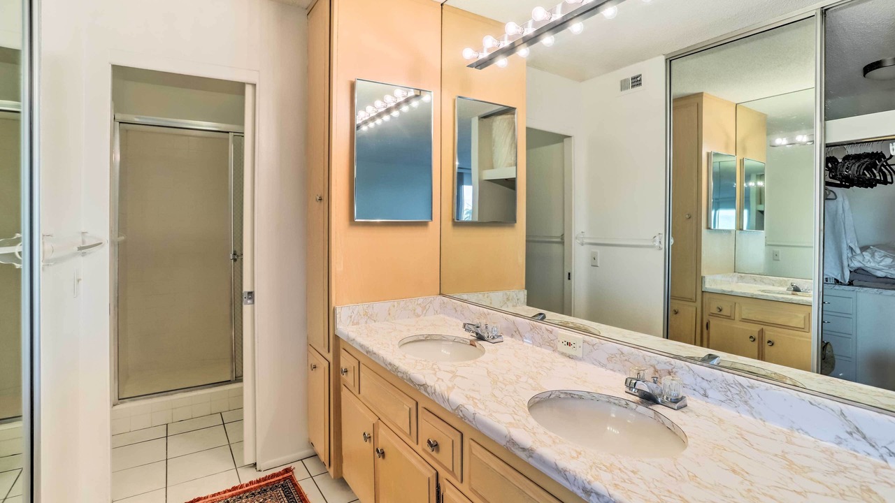 Photo of Bathroom in Araby