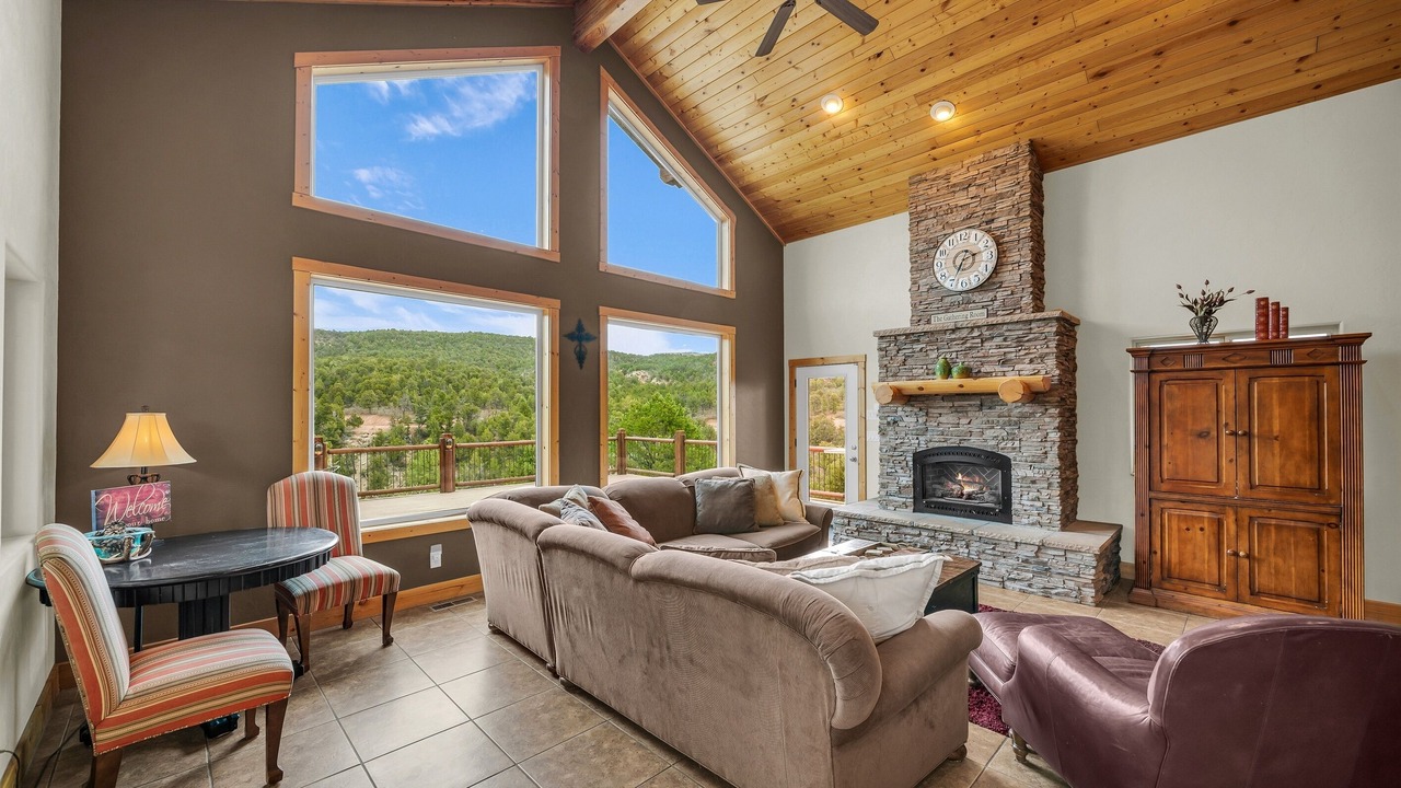 Photo of Livingroom in Zion National Park East Entrance
