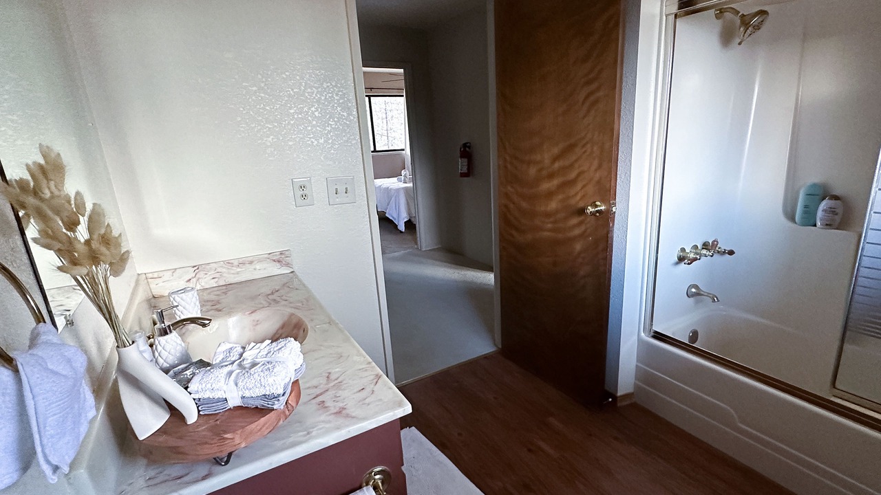 Photo of Bathroom in O'Brien