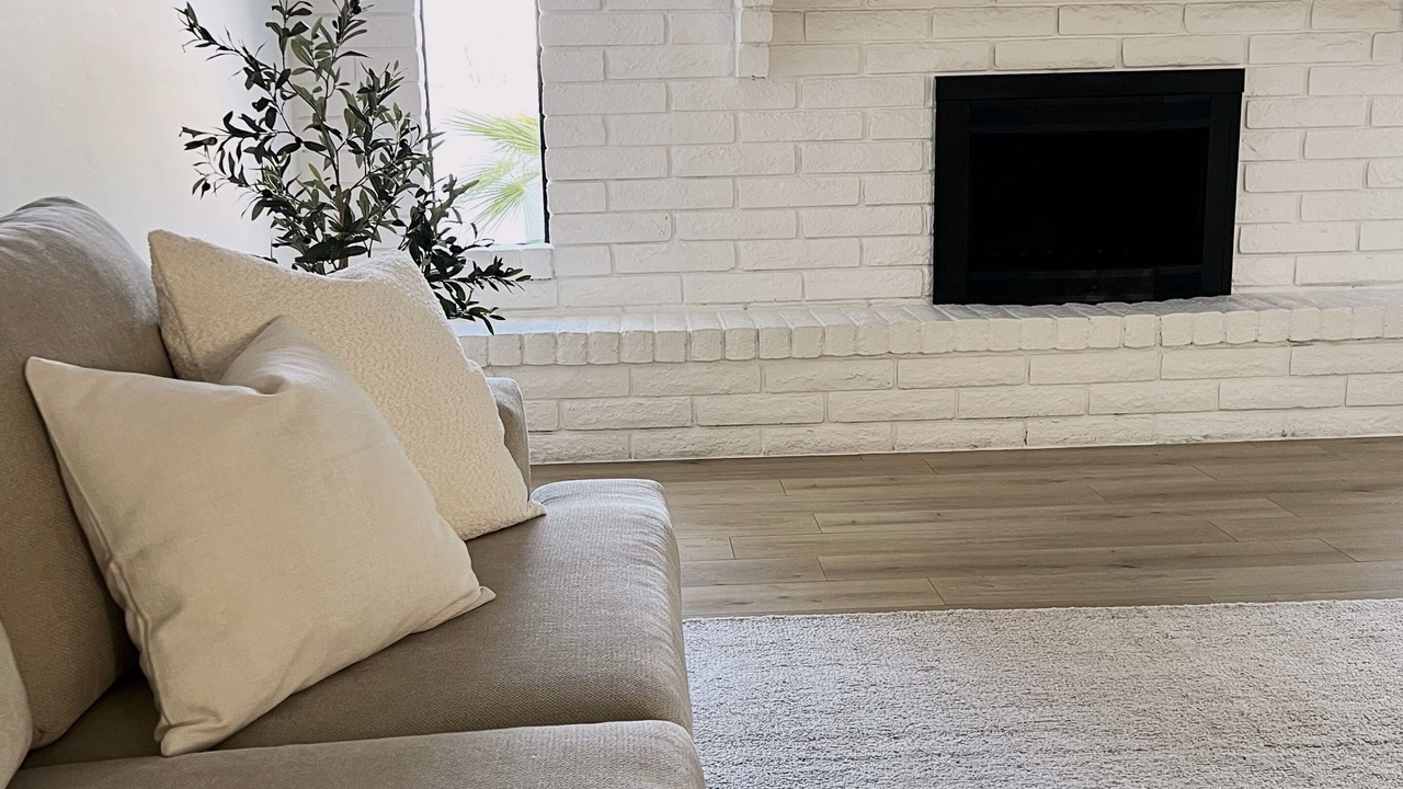 Photo of Livingroom in Paradise Valley Village