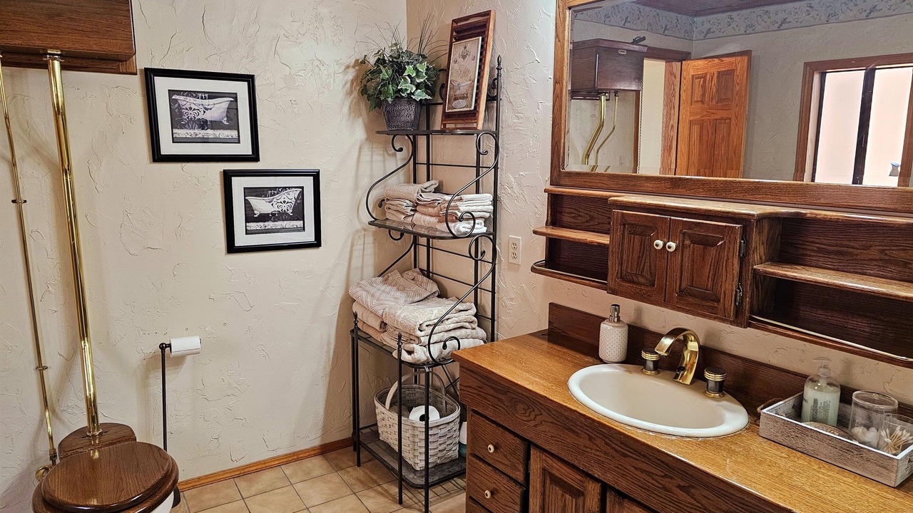 Photo of Bathroom in Weed