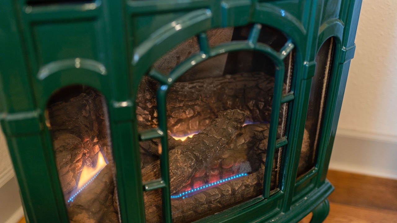 Photo of Livingroom in McCloud