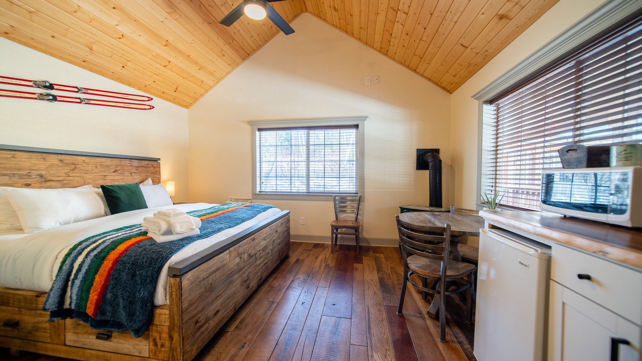 Photo of Bedroom in McCloud