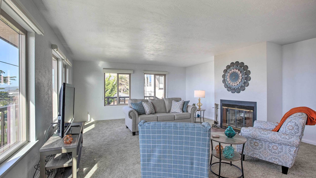 Photo of Livingroom in Cayucos