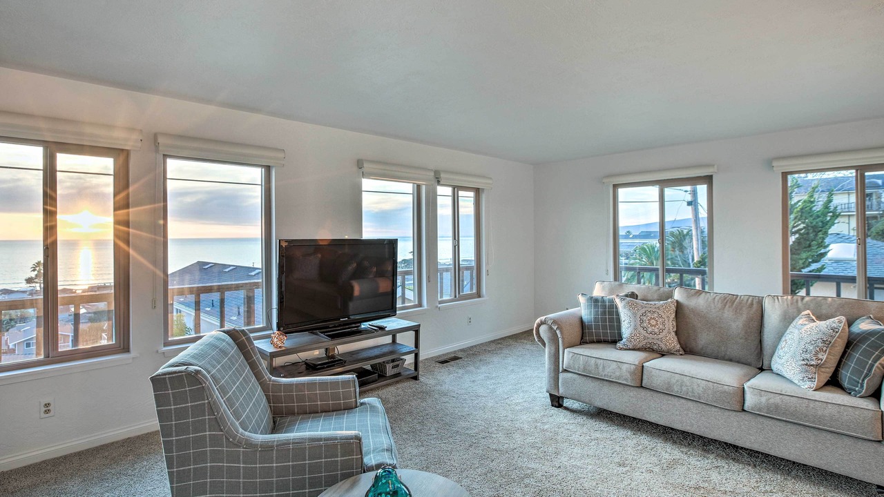 Photo of Livingroom in Cayucos
