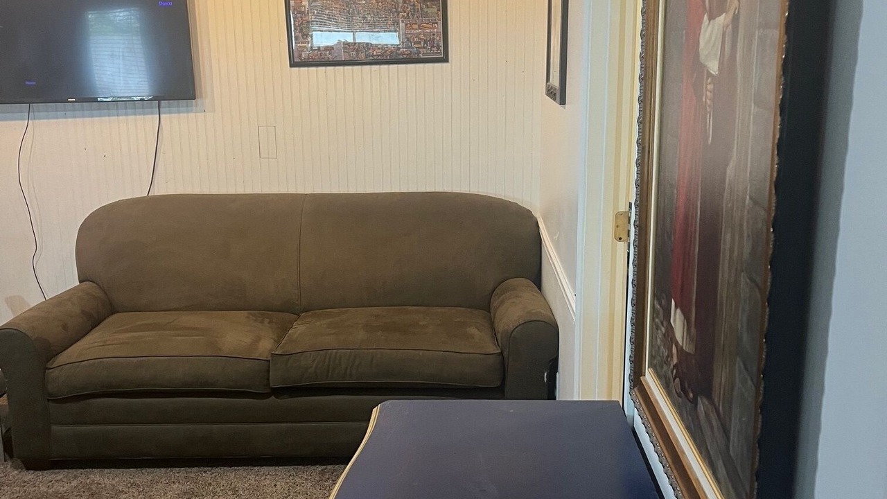 Photo of Livingroom in Springville