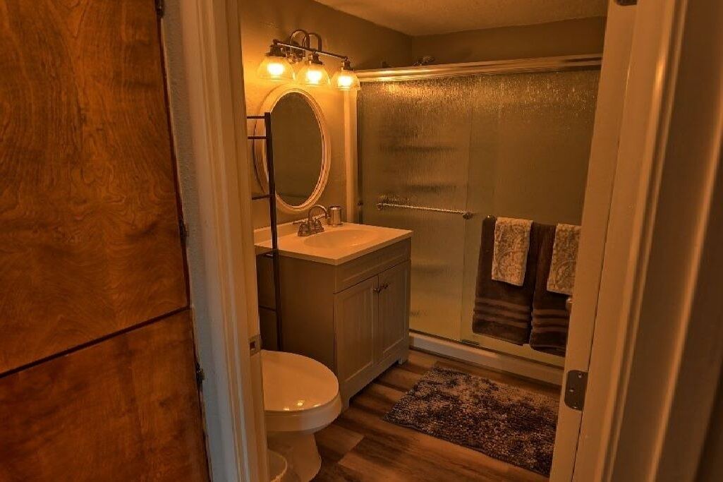 Photo of Bathroom in Townsite