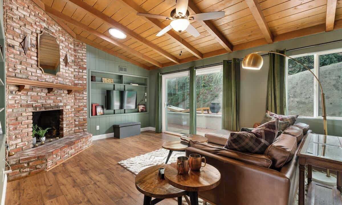 Photo of Livingroom in La Mesa