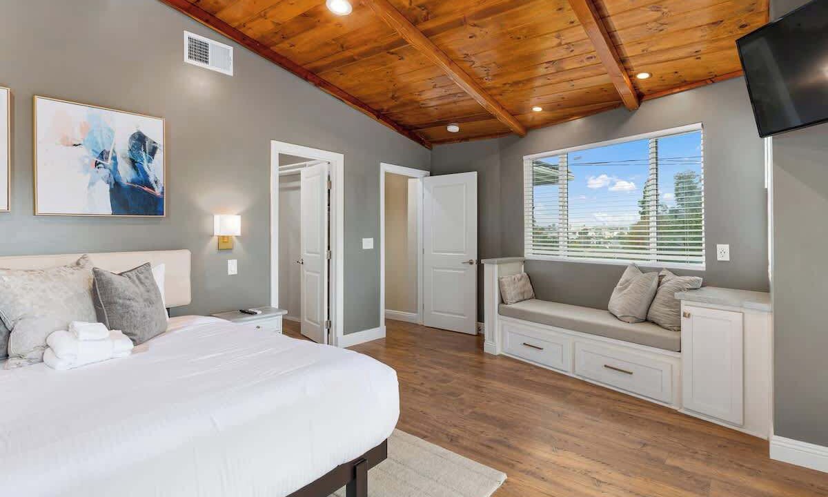 Photo of Bedroom in La Mesa