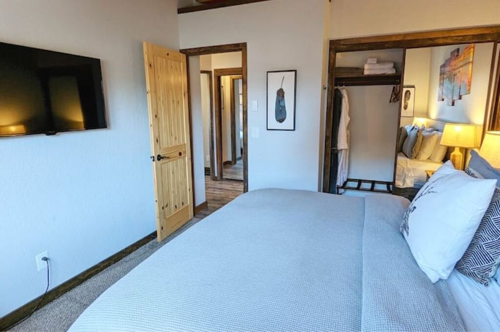 Photo of Bedroom in Tahoe Village