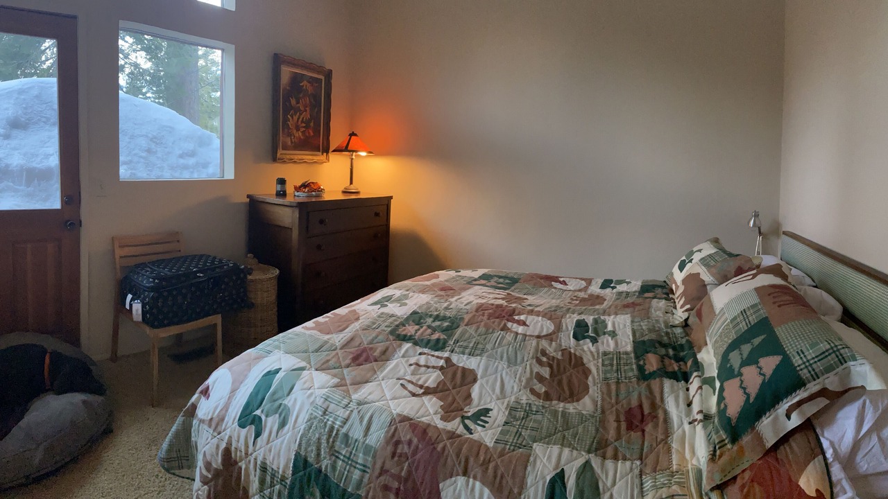 Photo of Bedroom in Alpine Meadows