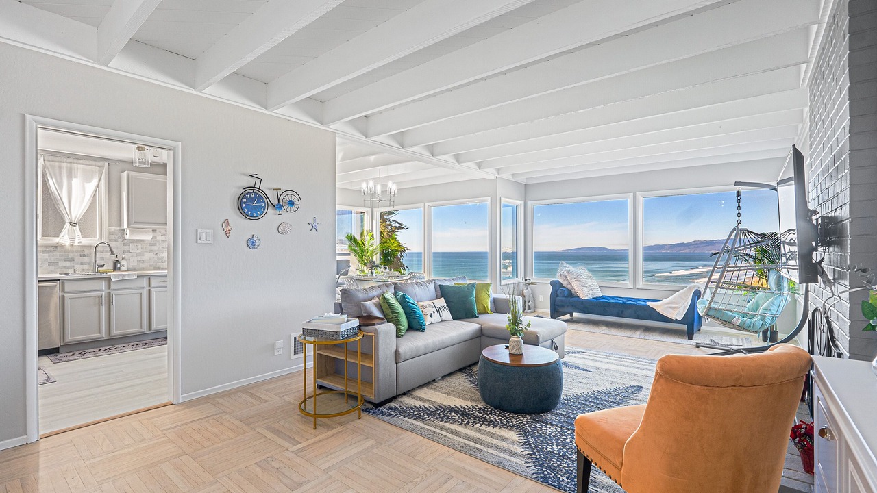 Photo of Livingroom in Westlake