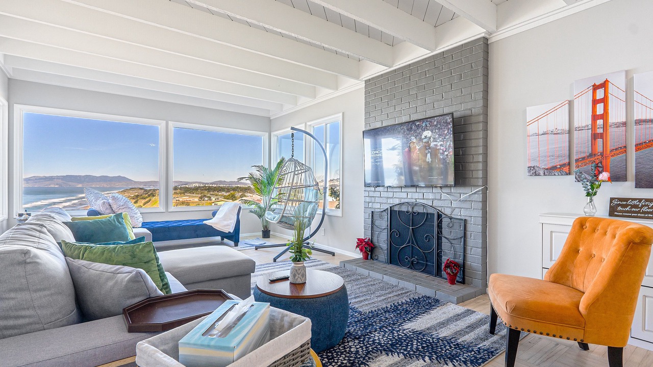 Photo of Livingroom in Westlake
