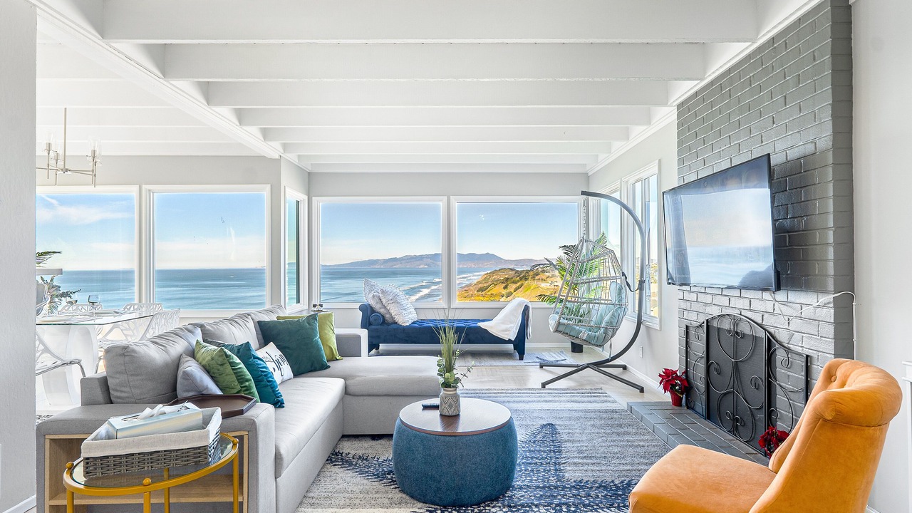 Photo of Livingroom in Westlake