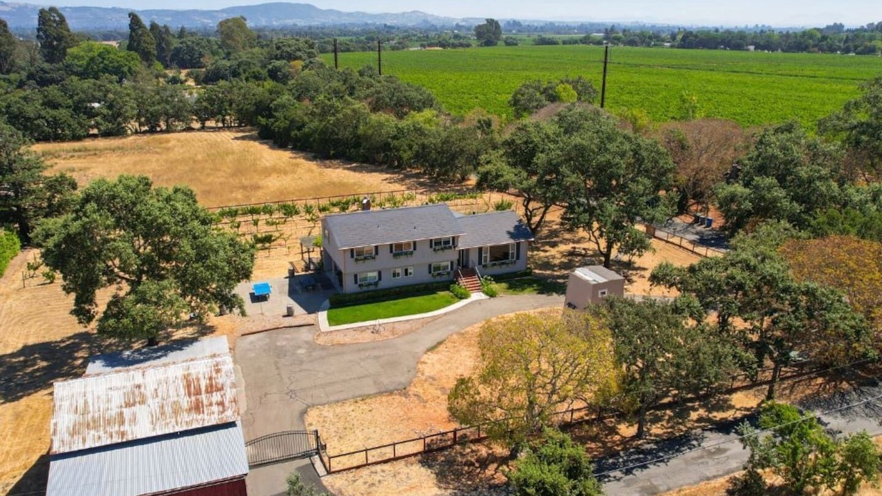 Photo of Others in Sonoma