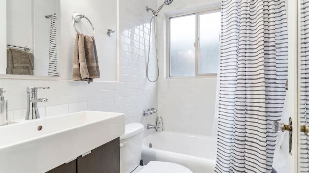 Photo of Bathroom in Goose Hollow