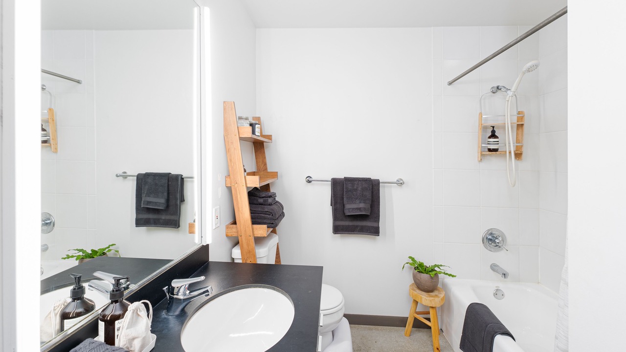 Photo of Bathroom in Pearl District