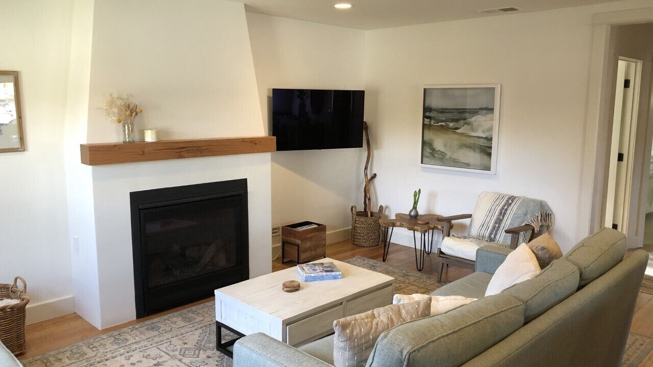 Photo of Livingroom in Baywood Park