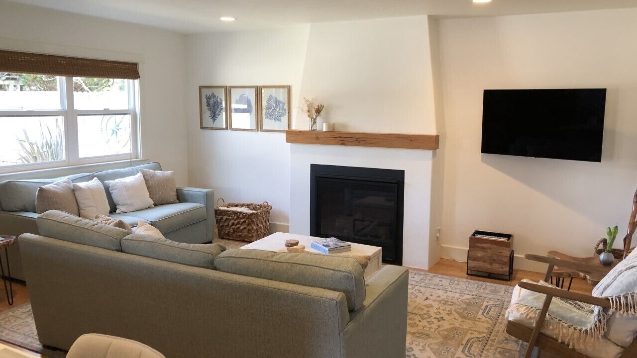 Photo of Livingroom in Baywood Park