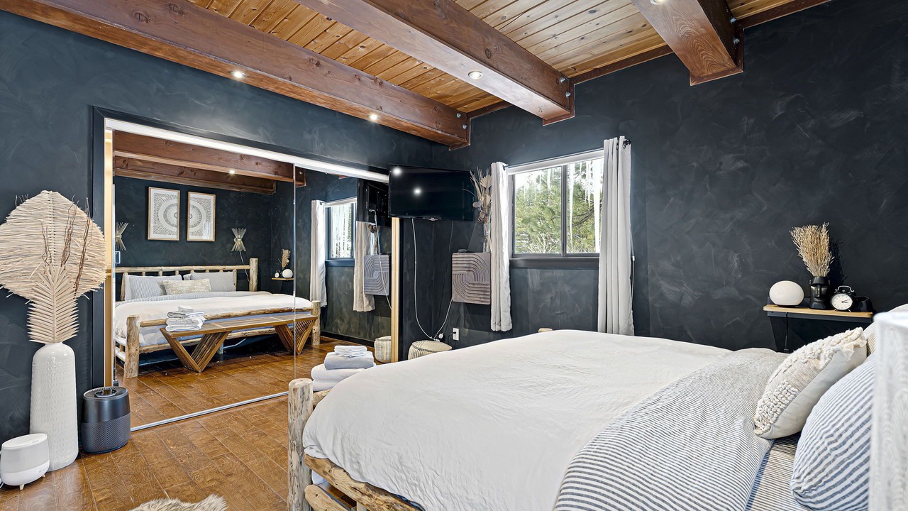 Photo of Bedroom in Tahoe Village