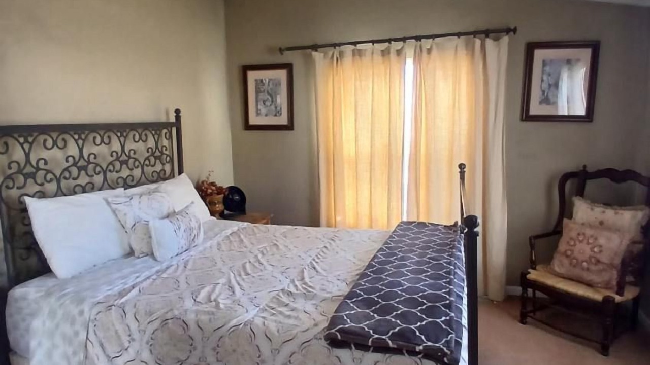 Photo of Bedroom in Olancha