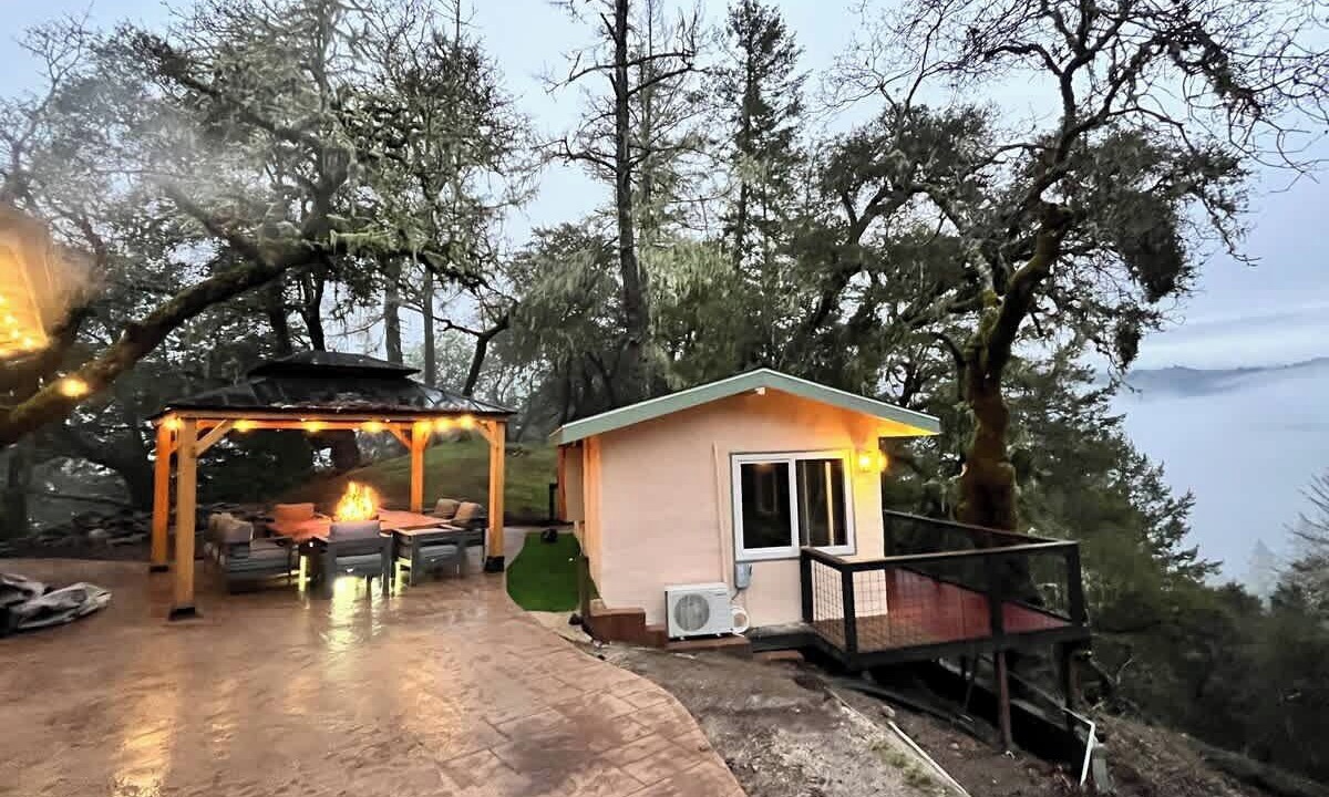 Photo of Outdoor in Benbow