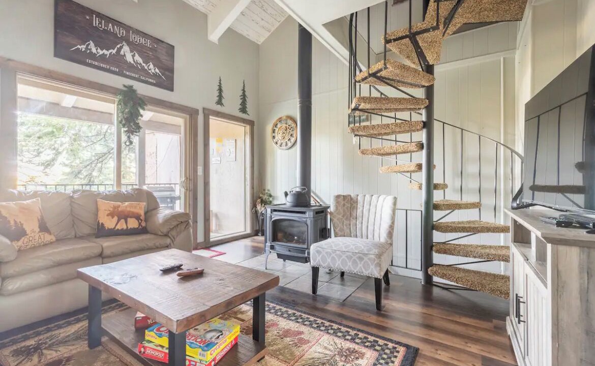 Photo of Livingroom in Pinecrest