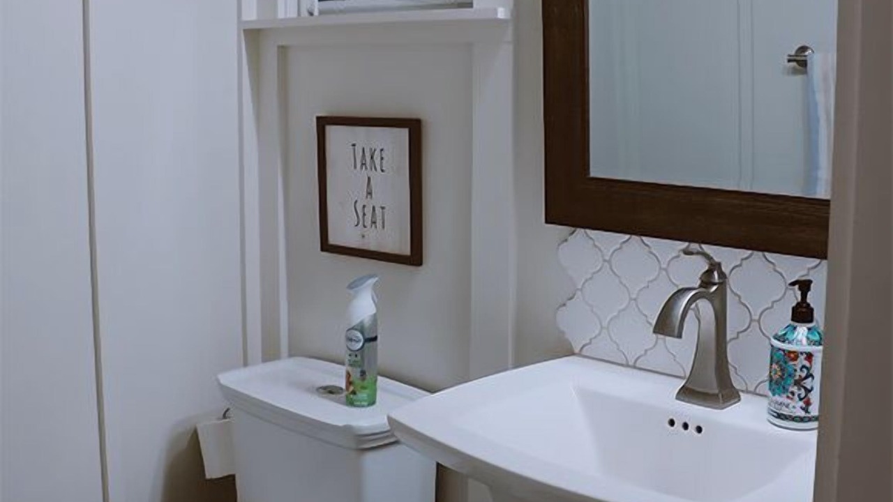 Photo of Bathroom in Shingletown