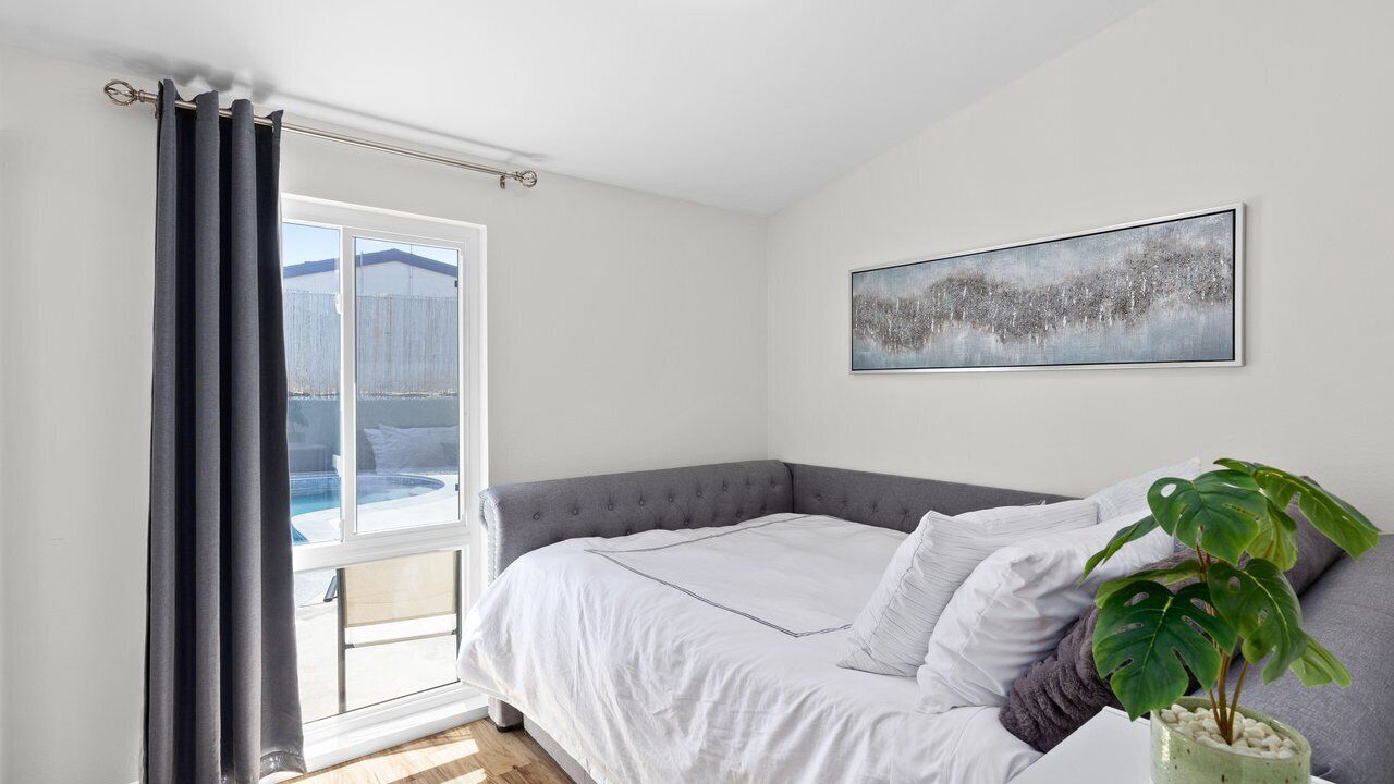 Photo of Bedroom in Serra Mesa