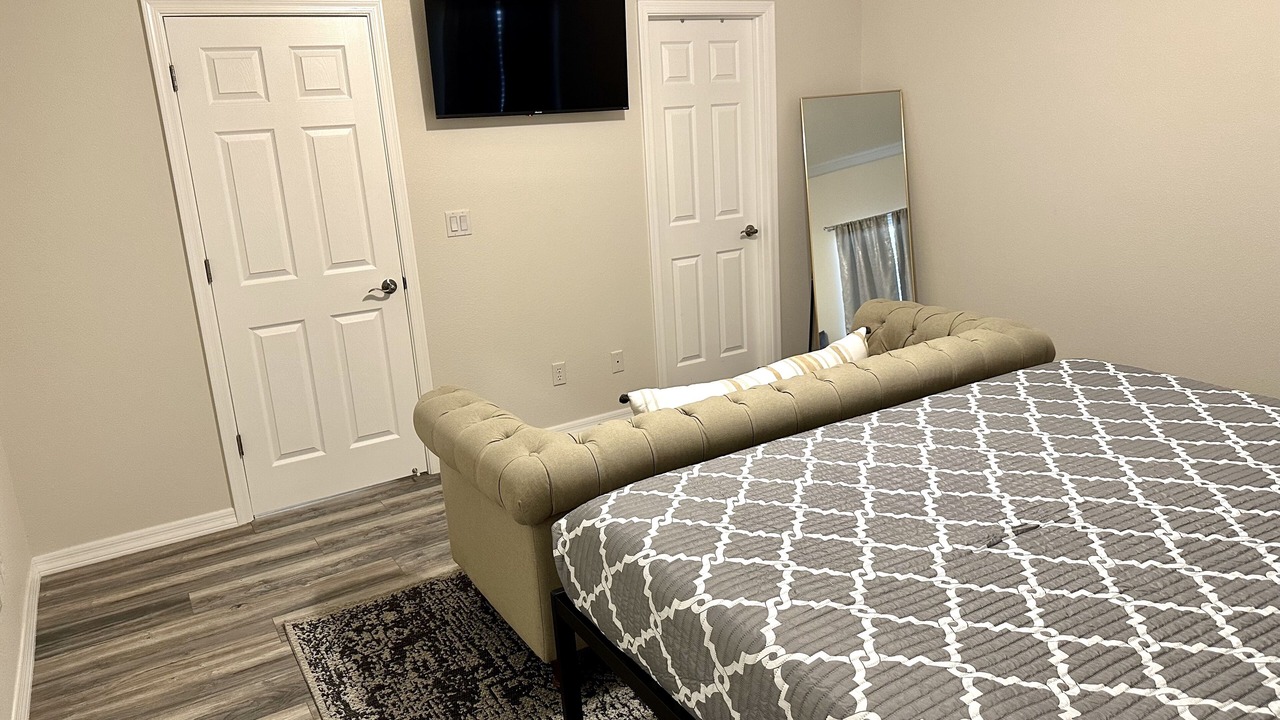 Photo of Bedroom in Holiday Shores