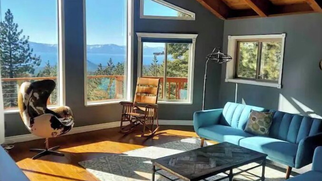 Photo of Livingroom in Tahoe Village