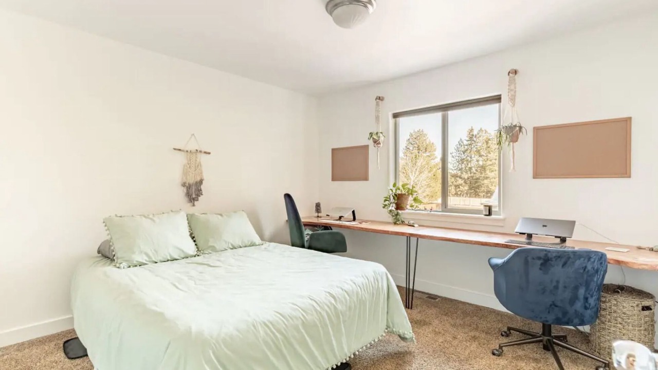 Photo of Bedroom in Old Farm District
