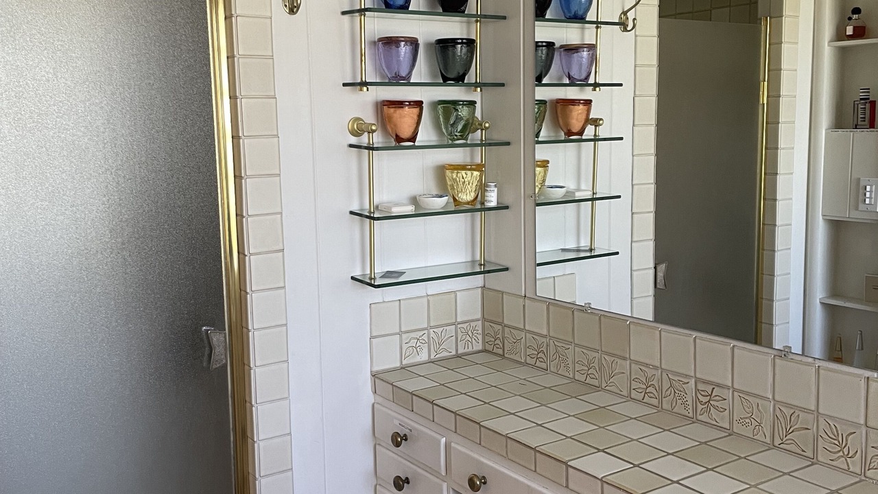 Photo of Bathroom in Benbow