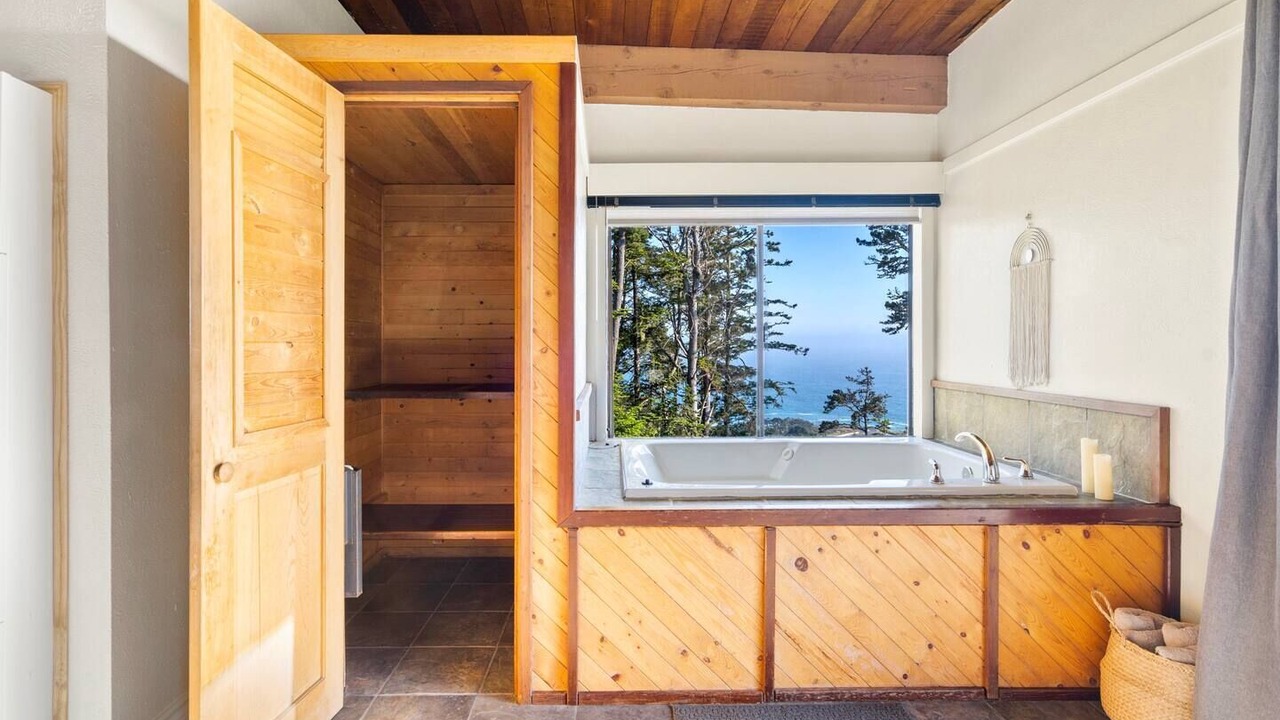 Photo of Bedroom in Cazadero