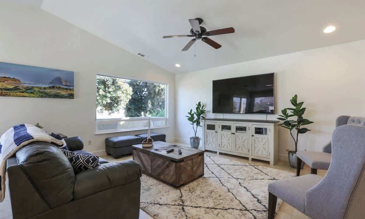 Photo of Livingroom in Morro Bay