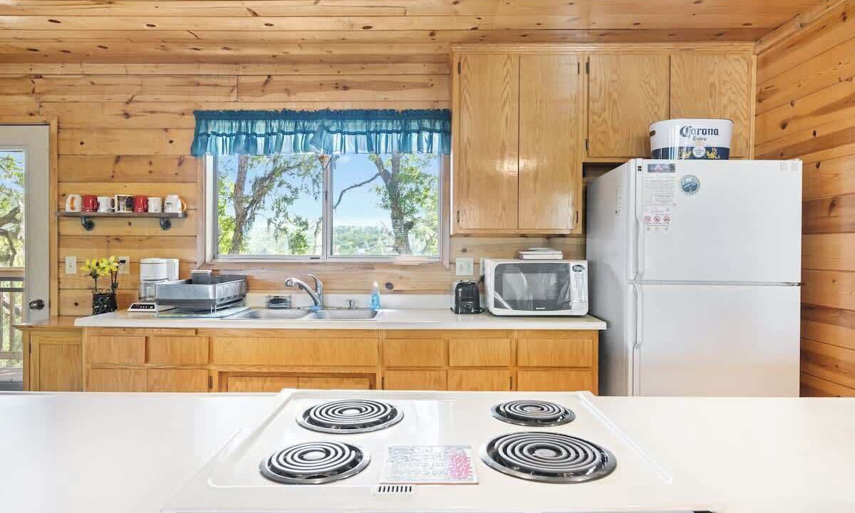 Photo of Kitchen in Oak Shores