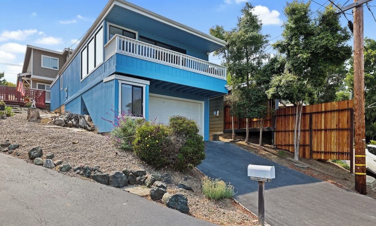 Photo of Outdoor in Park Hill