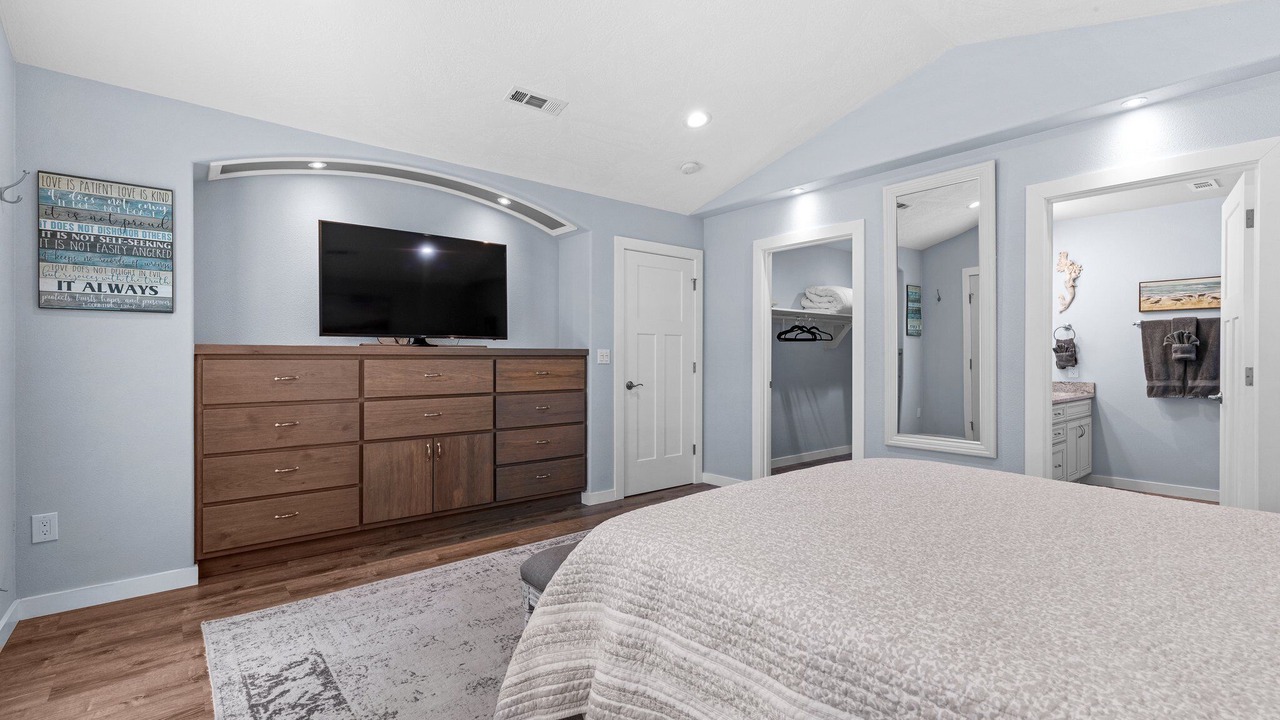 Photo of Bedroom in Crescent City North