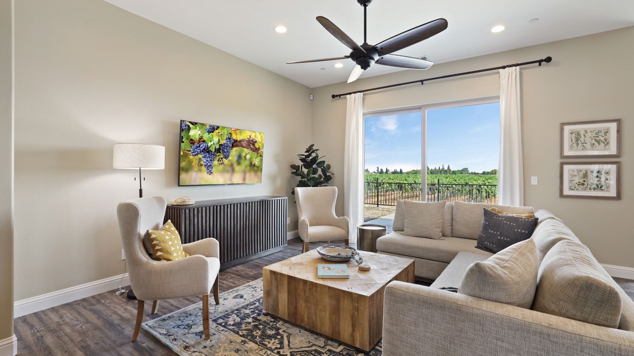 Photo of Livingroom in Acampo