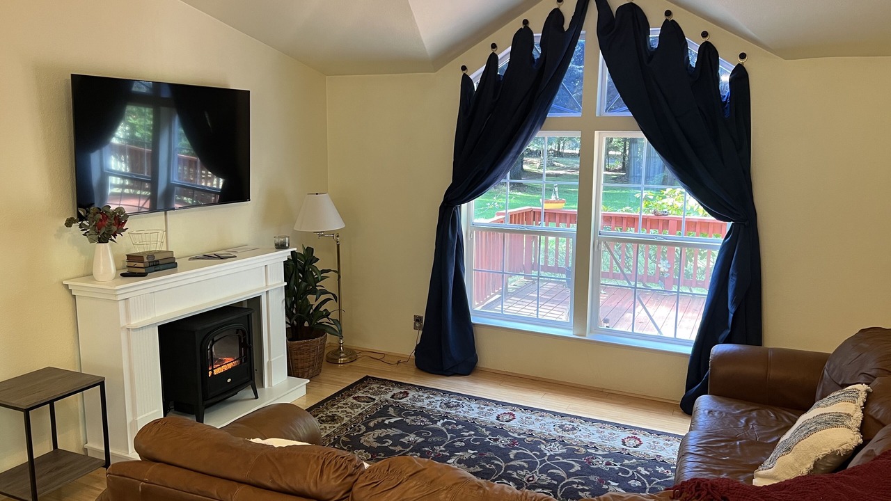 Photo of Livingroom in Crescent City